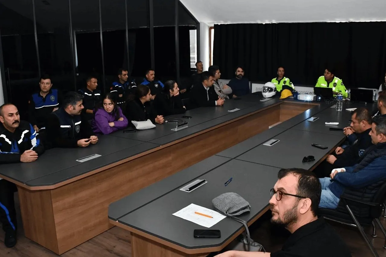 Balıkesir Büyükşehir’den personeline trafik güvenliği eğitimi