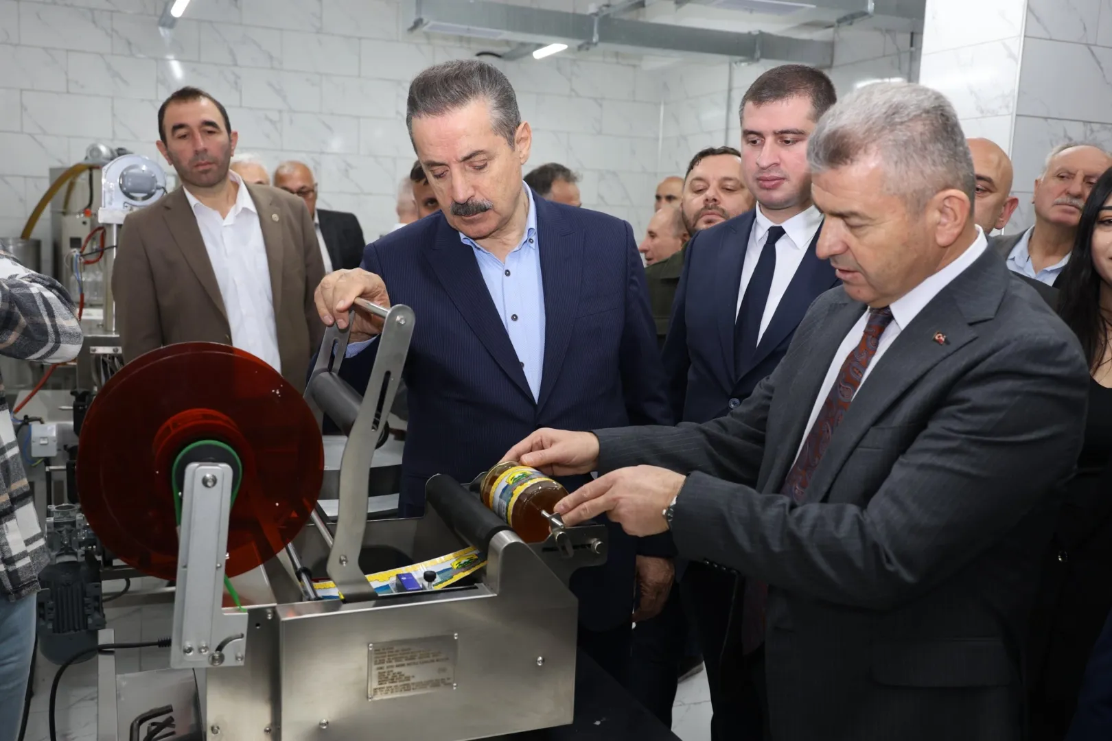 Artvin’de apiterapi ürünleri işleme ve bal dolum tesisi hizmete açıldı