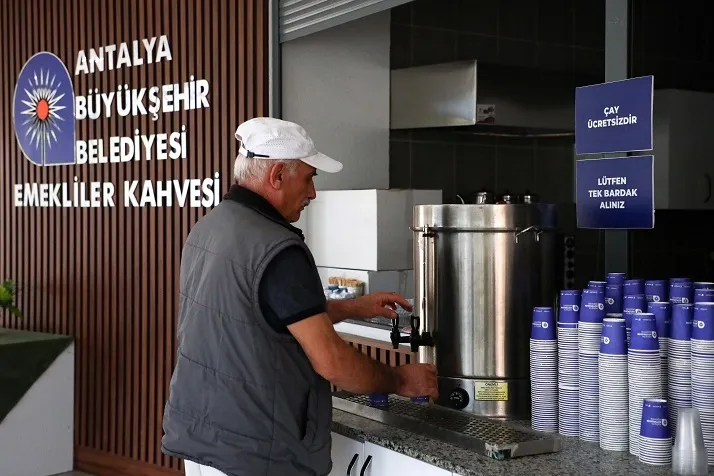 Antalya Büyükşehir’in Emekli Kahveleri