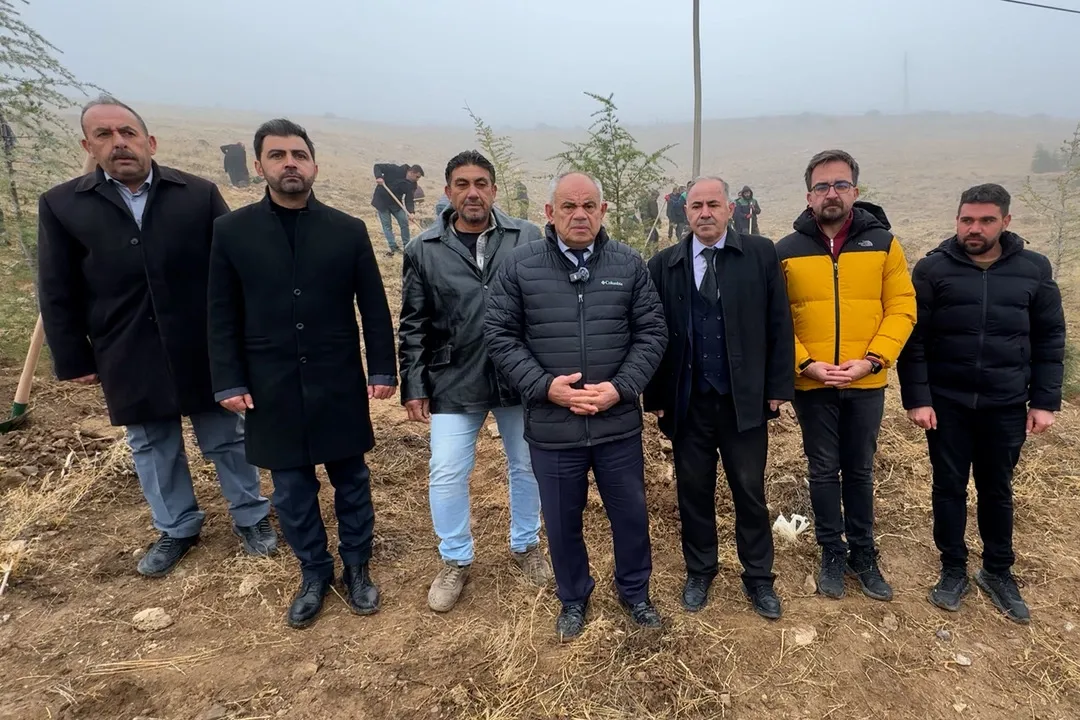 Kayseri Büyükşehir şehri yeşillendirmeye devam ediyor