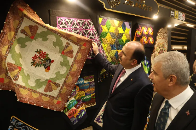 Konya'da 17. Altın Dokunuşlar Festivali ile Gazze Kermesi